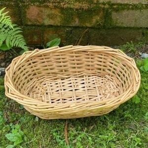 Vintage Woven Small Oval Wicker Basket EUC